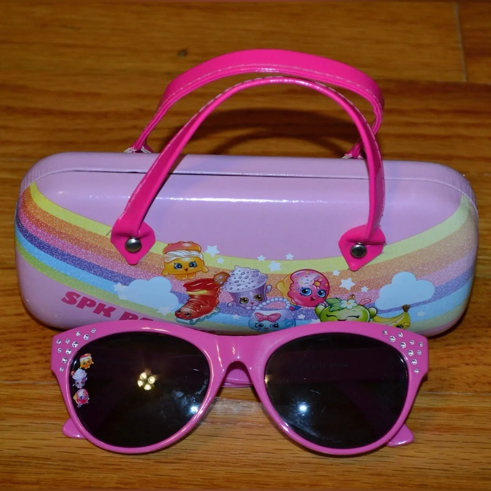Youth girls Shopkins sunglasses and carrying case